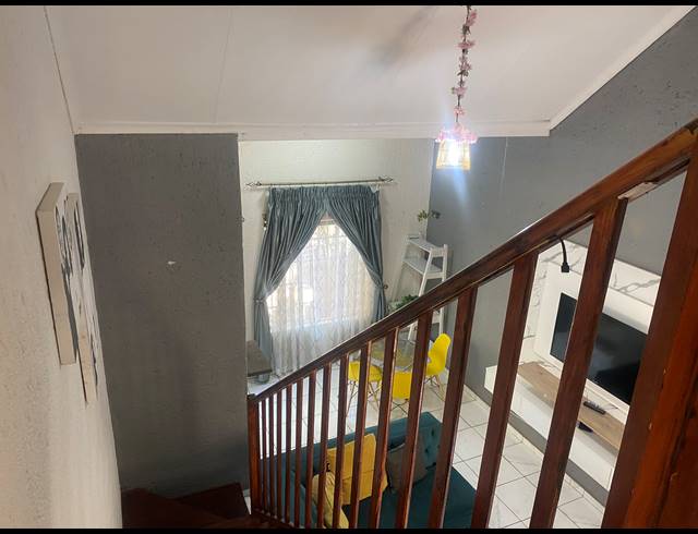 2 BEDROOM APARTMENT FOR SALE IN BASSONIA